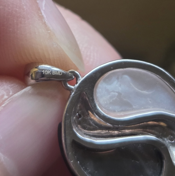 10kt white gold Ben moss diamons pendant - Picture 3 of 3